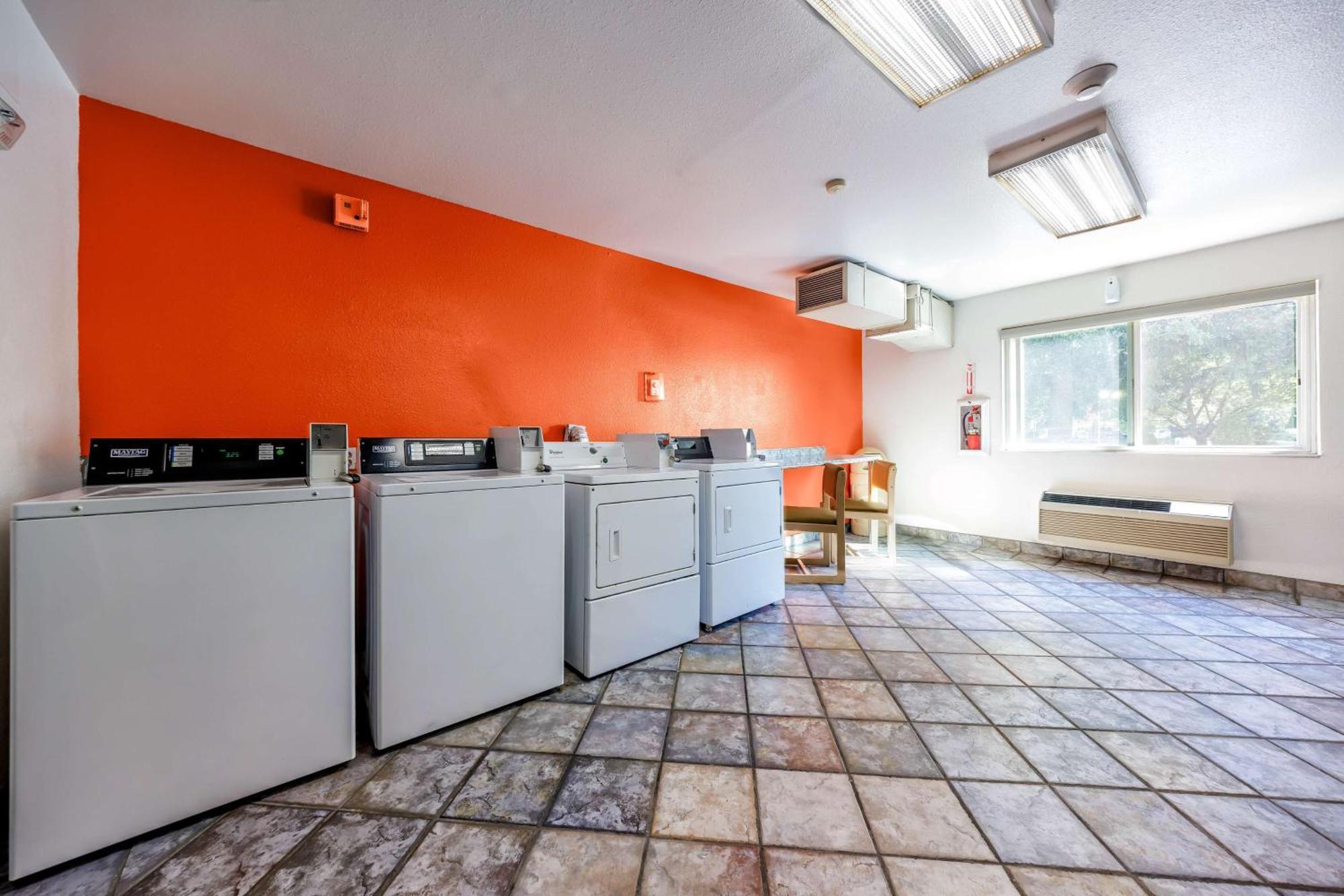 Motel 6-Seattle, Wa - Sea-Tac Airport South Ситак Экстерьер фото