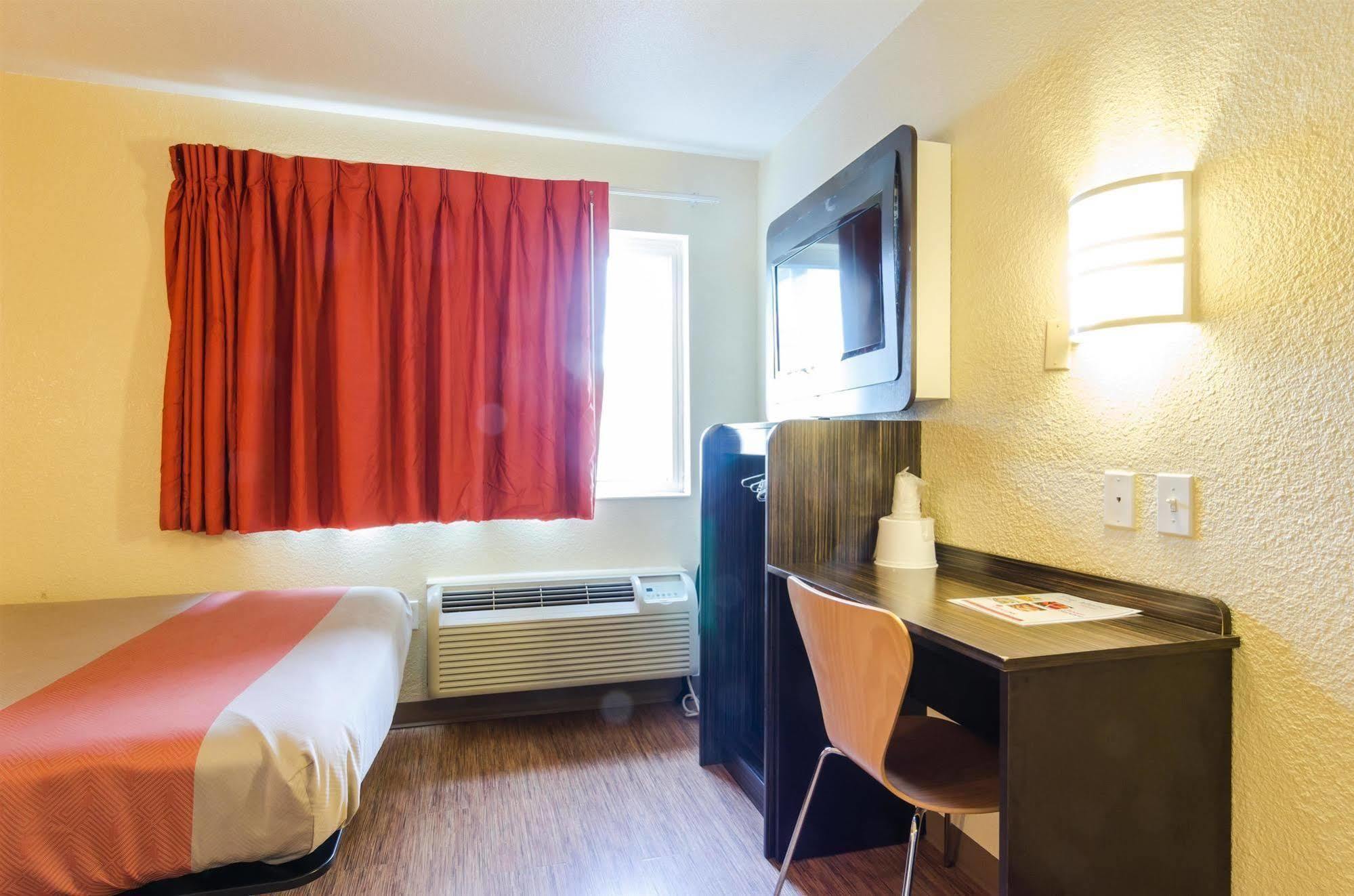 Motel 6-Seattle, Wa - Sea-Tac Airport South Ситак Экстерьер фото